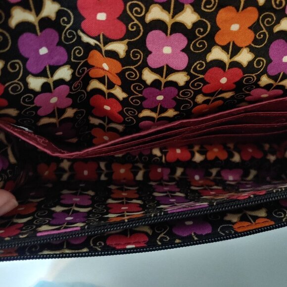 Vera Bradley Quilted Wristlet Wallet Boho Floral Retro Card Slot Like New - Picture 4 of 6